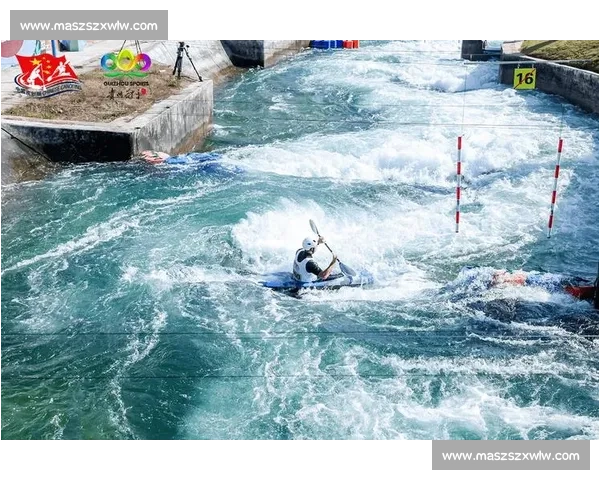 激情澎湃的皮划艇比赛挑战水上速度极限,勇者如何在赛道上逆流而上